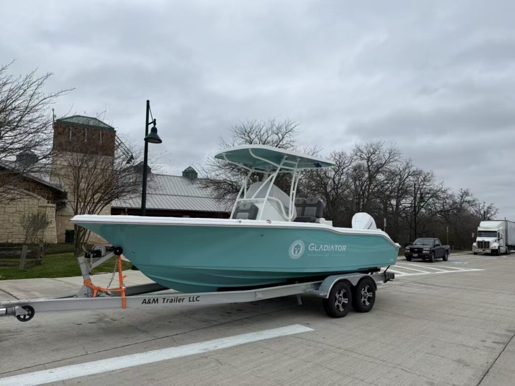 Consoleboot - Shine F239 - Xavier watersports