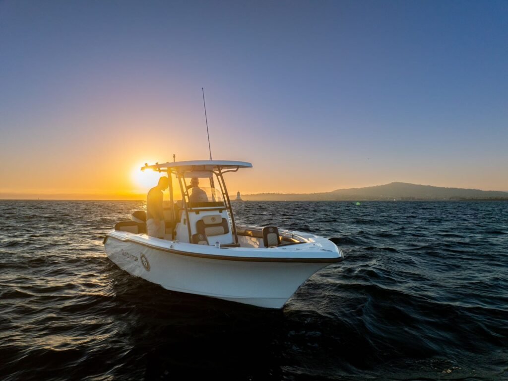 S-F239 | Consoleboot | Visboot | Xavier Watersports