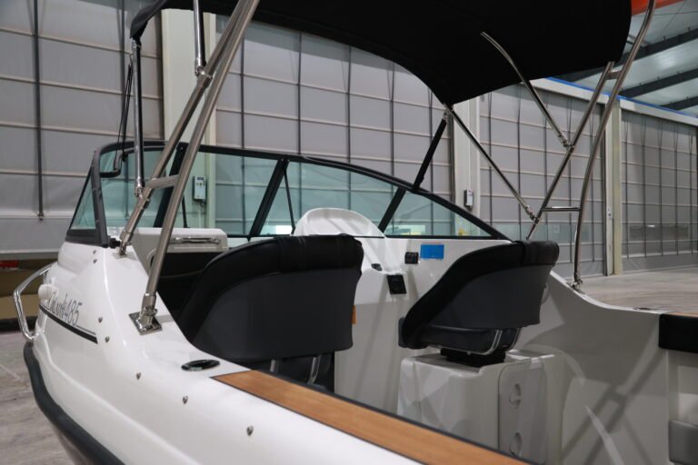 Sportboot - A-520SC Sport | Sportboot | Visboot | Xavier WatersportsAtomix 520 - Xavier Watersports