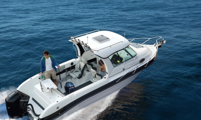 Dolphin 700 | Kajuitboot | Visboot | Xavier Watersports