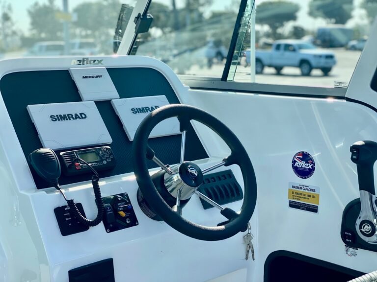 Dolphin 700 | Kajuitboot | Visboot | Xavier Watersports