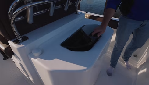 Ocean-X 730 | Consoleboot | Xavier Watersports