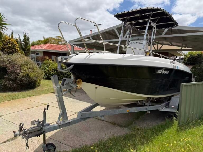 Wave-X 600 | Consoleboot | Visboot | Xavier Watersports