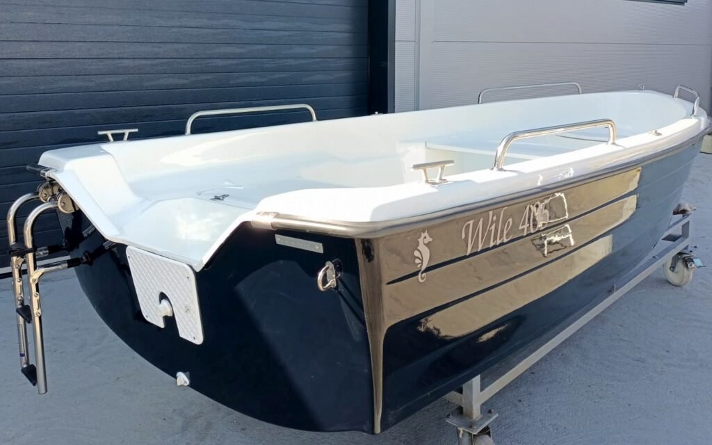 XAVIER MARINE 405