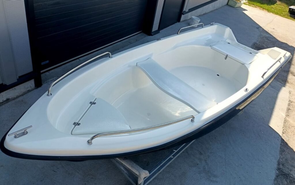 XAVIER MARINE 405