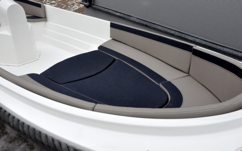 XAVIER MARINE 550