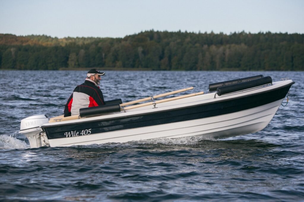 XAVIER MARINE 405
