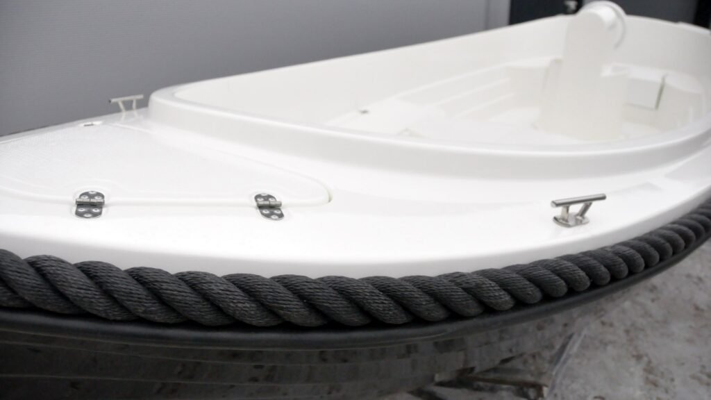 XAVIER MARINE 550