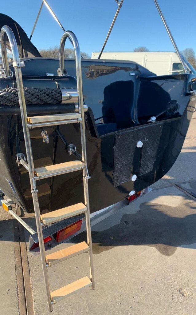 XAVIER MARINE 470