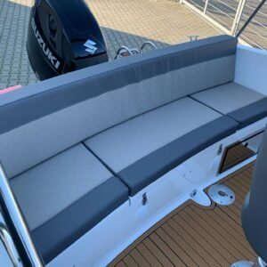 Azzurano 560 Sundeck
